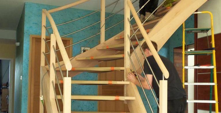 Pose d'escaliers en bois - Philippe ARNAUD & Fils à Cantois